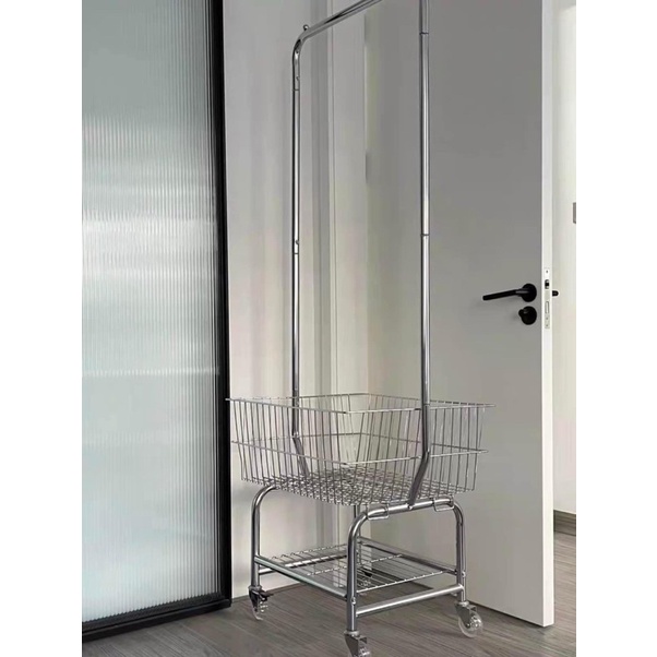 Giá treo quần áo kèm giỏ đựng, sang trọng, chắc chắn, linh hoạt với bánh xe di chuyển- ANI.ROOM