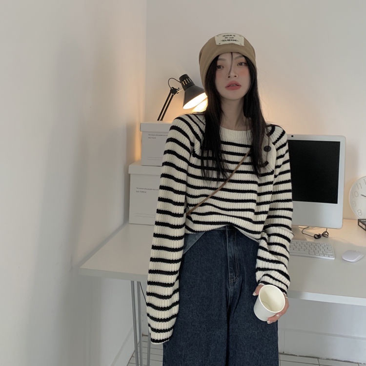 Áo len KUMIKUMI tay dài cổ tròn kẻ sọc ngang thời trang Hàn Quốc cho nữ