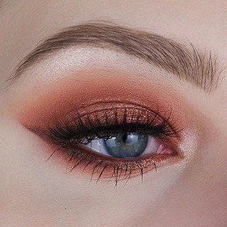 Bảng phấn mắt Too Faced Gingerbread Extra Spicy