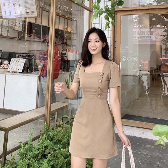 [Trắng/Nâu]💥Đầm cổ vuông khuy nút gỗ vintage siêu xinh | BigBuy360 - bigbuy360.vn