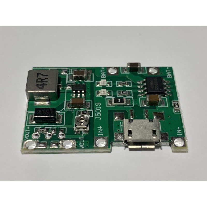 Mô Đun Sạc Pin Lithium 18650 USB 5V 2A - 2.4A Có LED hiển Thị mức pin đầy