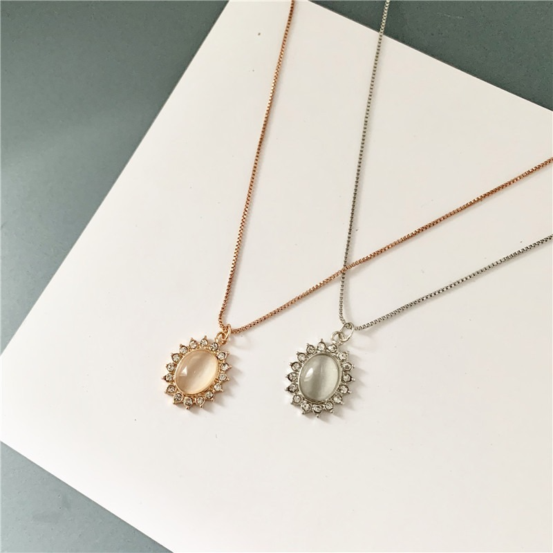 Japan and South Korea Pendant Flower Exquisite Women Necklace Ldies Girl Joker Clavicle Chain Drop-shaped