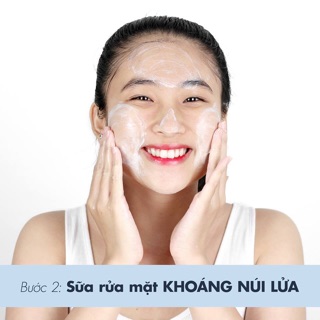 [ TẶNG NƯỚC HOA] Sữa rửa mặt thải độc trắng da
