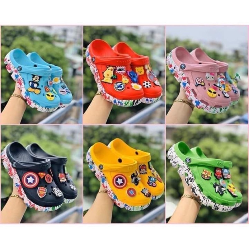 dép sục cross đế vảy sơn tặng kèm 10 sticker