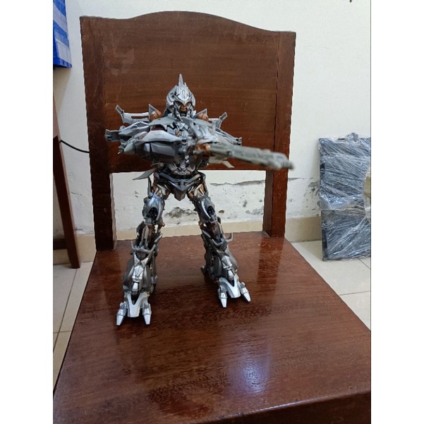 Mô hình Transformers Megatron MPM 08