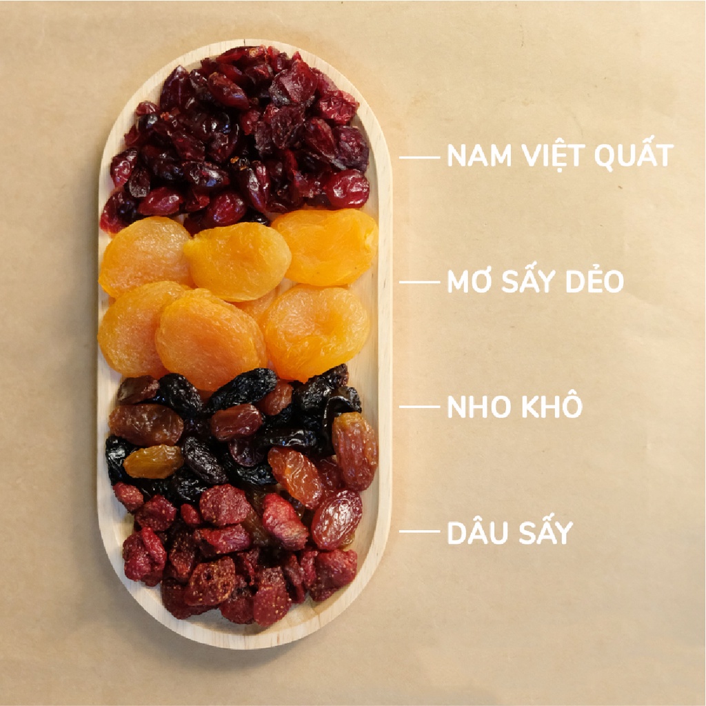 Trái cây sấy dẻo không đường TANU NUTS Mix Fruits 4 loại gồm mơ, dâu tây, nho khô, việt quất 400g