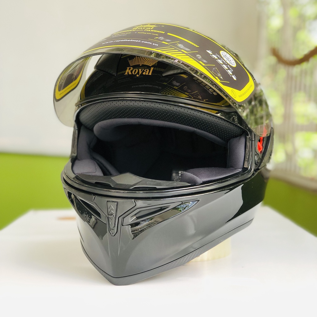 Mũ bảo hiểm fullface Royal M138B đen bóng chính hãng có kính