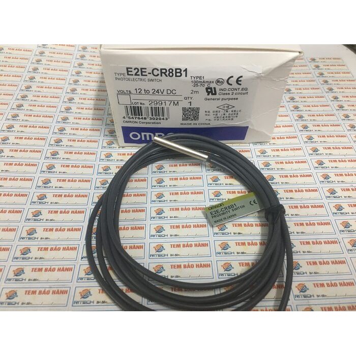 CẢM BIẾN OMRON E2E-CR8B1