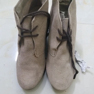 Giày bot da lôn size 36