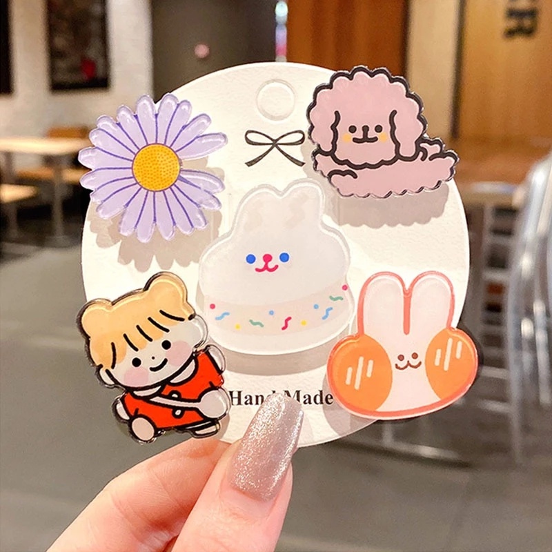 Huy Hiệu Cài Áo Bằng Acrylic Hình Bé Gái / Gấu / Thỏ Hoạt Hình Dễ Thương