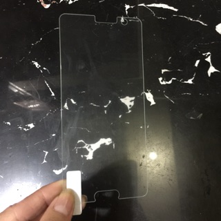Kính cường lực HTC U play có tặng phụ kiện lao màn hình