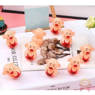 Lật đật hình heo chặn giấy