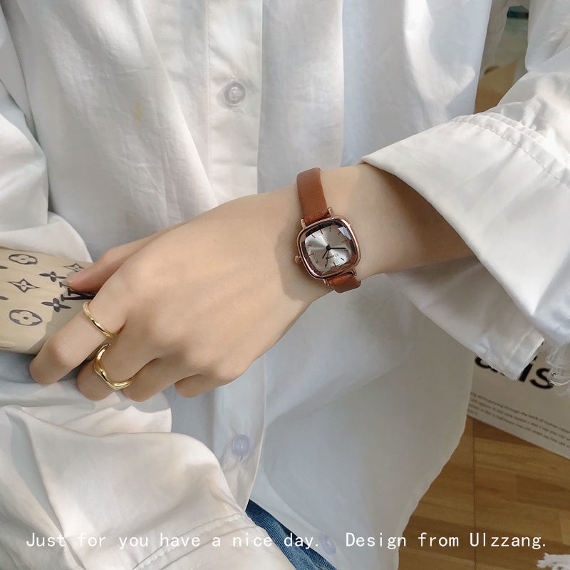 Đồng Hồ Đeo Tay Winner Mặt Vuông Nhỏ Chống Thấm Nước Phong Cách Retro Chất Lượng Cao Cho Nữ one