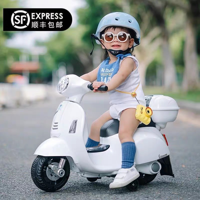 Xe máy vespa cho bé . Xe máy điện trẻ em sử dụng chân ga phù hợp cho bé từ 1.3 đến 5 tuổi