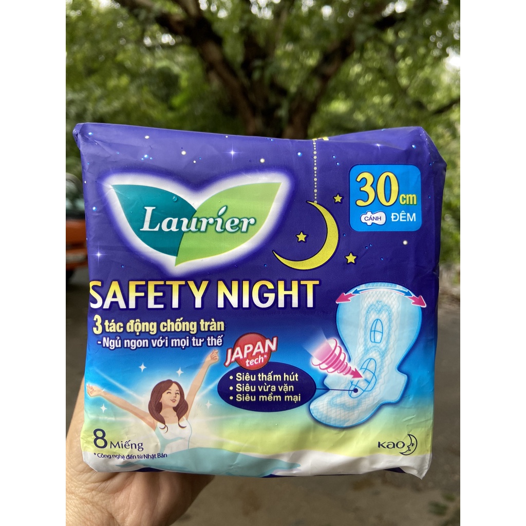 BĂNG VỆ SINH BAN ĐÊM LAURIER SAFETY NIGHT 30CM - 8 MIẾNG