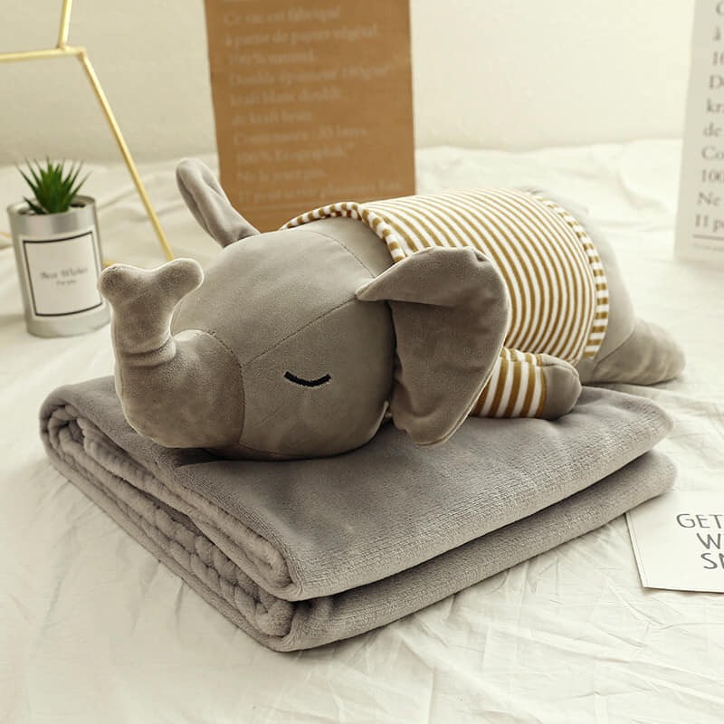 Thú nhồi bông kiêm Bộ chăn ga gối văn phòng hình thú 3 in 1 hình voi con cute