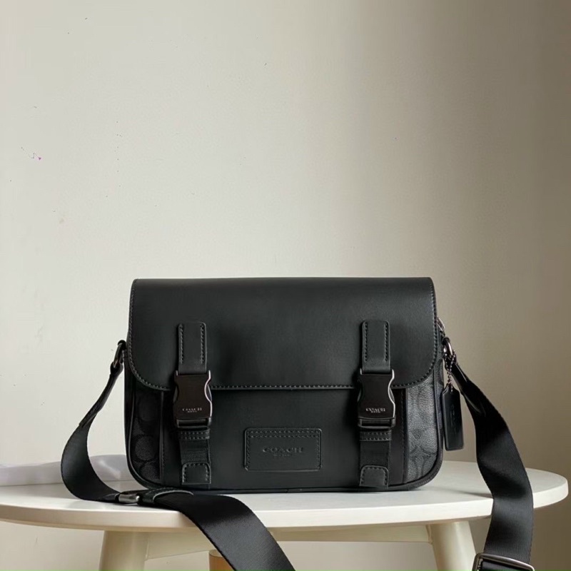 TÚI ĐEO CHÉO COACH TRACK