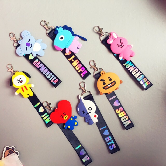 bts Móc khóa pilu strap bts nhựa dẻo to