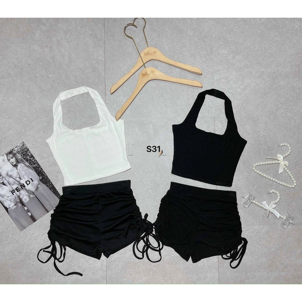 Set Áo Croptop Yếm Cổ Vuông Và Quần Rút S038