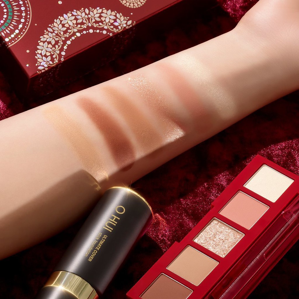 Bộ Kem nền dạng thỏi siêu che phủ kiểm soát nhờn OHUI Ultimate Cover Stick Foudation và Bảng phấn mắt 5 màu | BigBuy360 - bigbuy360.vn