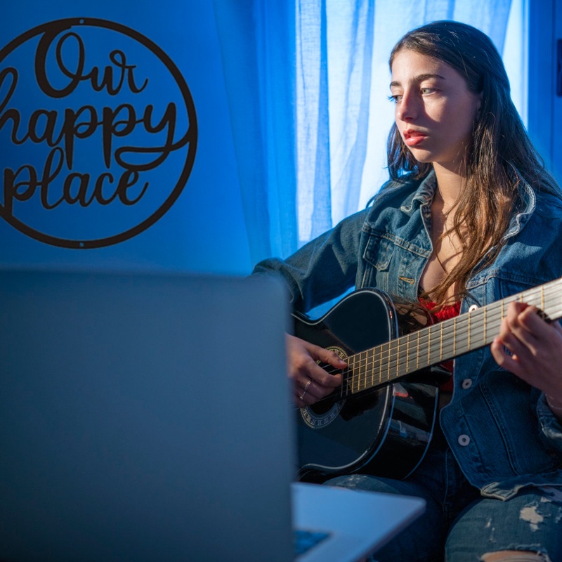 Bảng Hiệu Treo Tường Trang Trí Nghệ Thuật In Chữ AOTO Our Happy Place