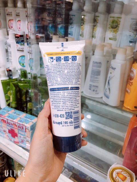Sữa rửa mặt vitamine thái lan
