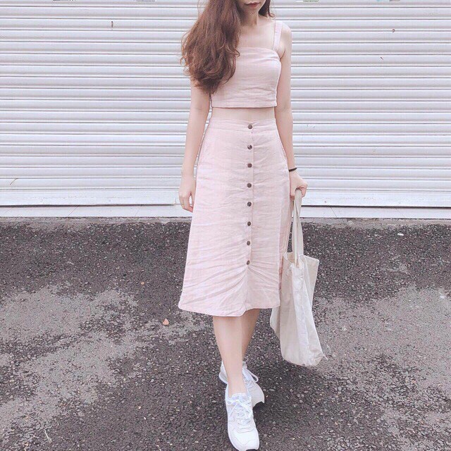 (TRI ÂN HOT) SET ÁO 2 DÂY CROPTOP MIX CHÂN VÁY CÚC ĐEN BE