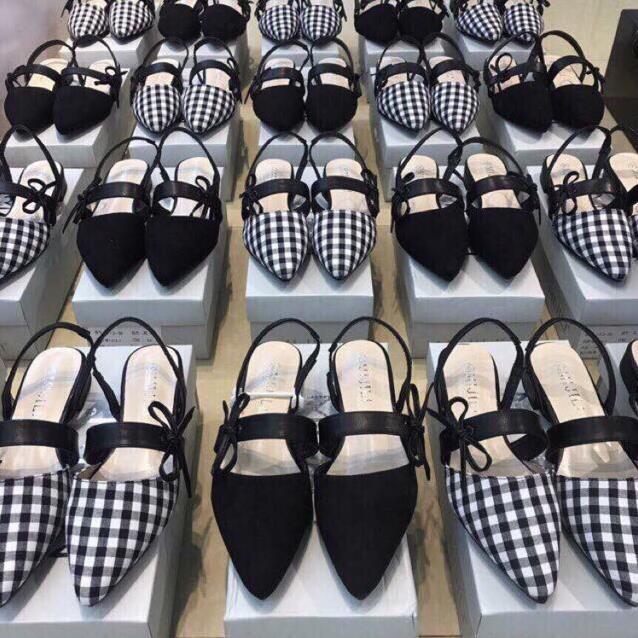 SANDAL QUAI HẬU THẮT NƠ ĐEN CẢO QUAI NGANG MŨI NHỌN