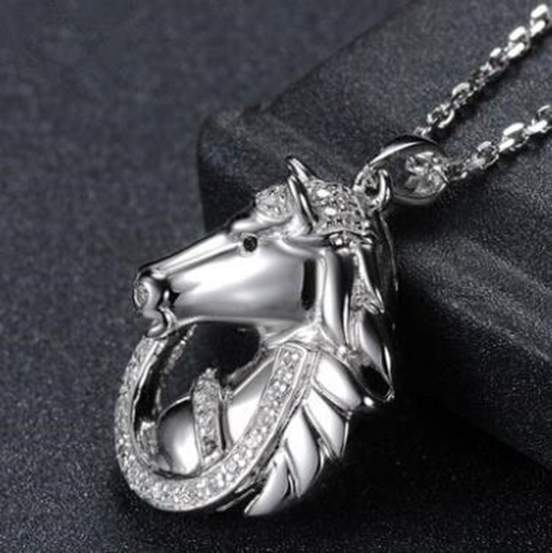 Vòng cổ Bạc Mặt Hình Ngựa Đính Đá zircon Thời Trang