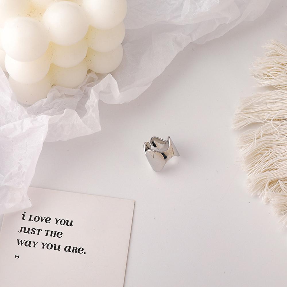 Ốp Điện Thoại Kim Loại Họa Tiết Trái Tim Khoét Rỗng Hợp Thời Trang Bảo Vệ Ngón Tay Cho Nữ