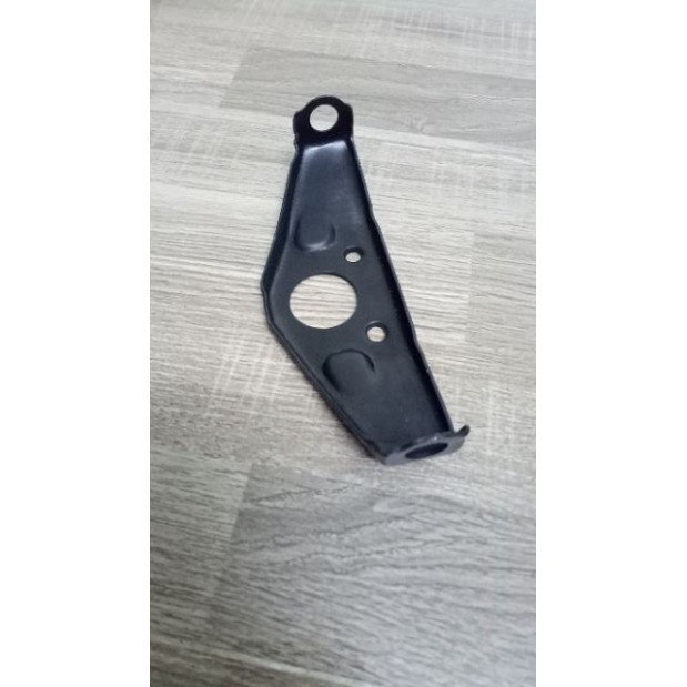 Giá treo chắn bùn sau honda Dream hàng chính hãng