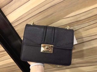 Túi ck hottrend. Size 23cm. Giá 260k