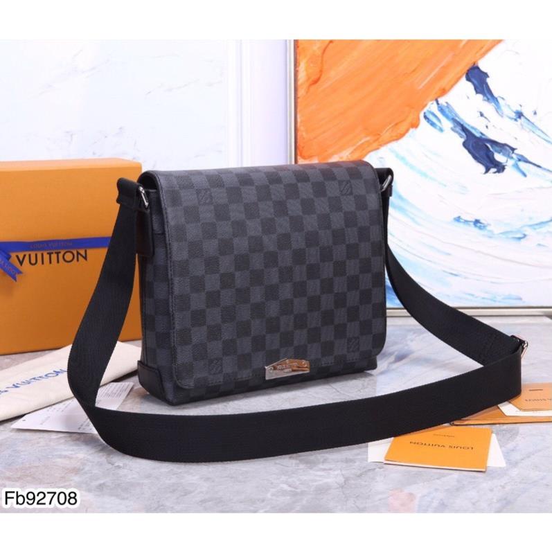 Cặp Đeo Chéo LV Nam Hoạ Tiết Siêu Đẹp - Túi Đeo Chéo LV Nam SC Full BoxBill