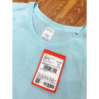 áo thể thao nữ LINING
