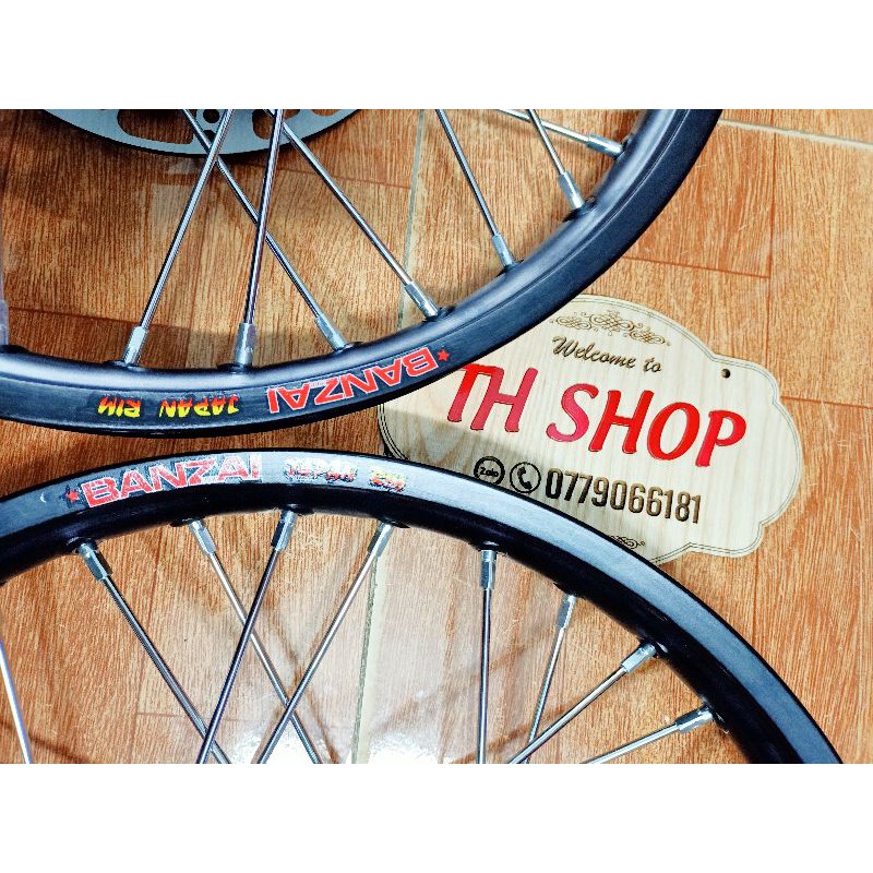 BÁNH CĂM WAVE ĐĨA TRƯỚC TẶNG KÈM ỐC ĐĨA MÁ ĐÙM SAU NIỀNG NHÔM BANZAI THÁI LAN ĐÙM MA CROM GẮN VỪA NHƯ ZIN KHÔNG CHẾ