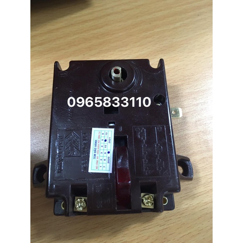 Role tím bình nóng lạnh ariston đời đầu