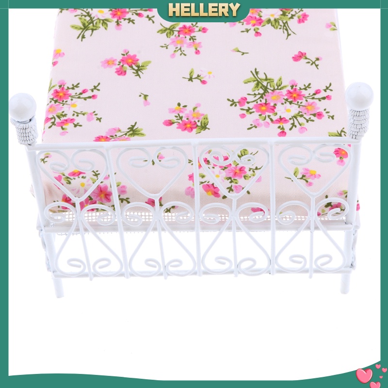 Giường Đôi Bằng Kim Loại Phong Cách Châu Âu Tỉ Lệ 1: 12 Trang Trí Nhà Búp Bê