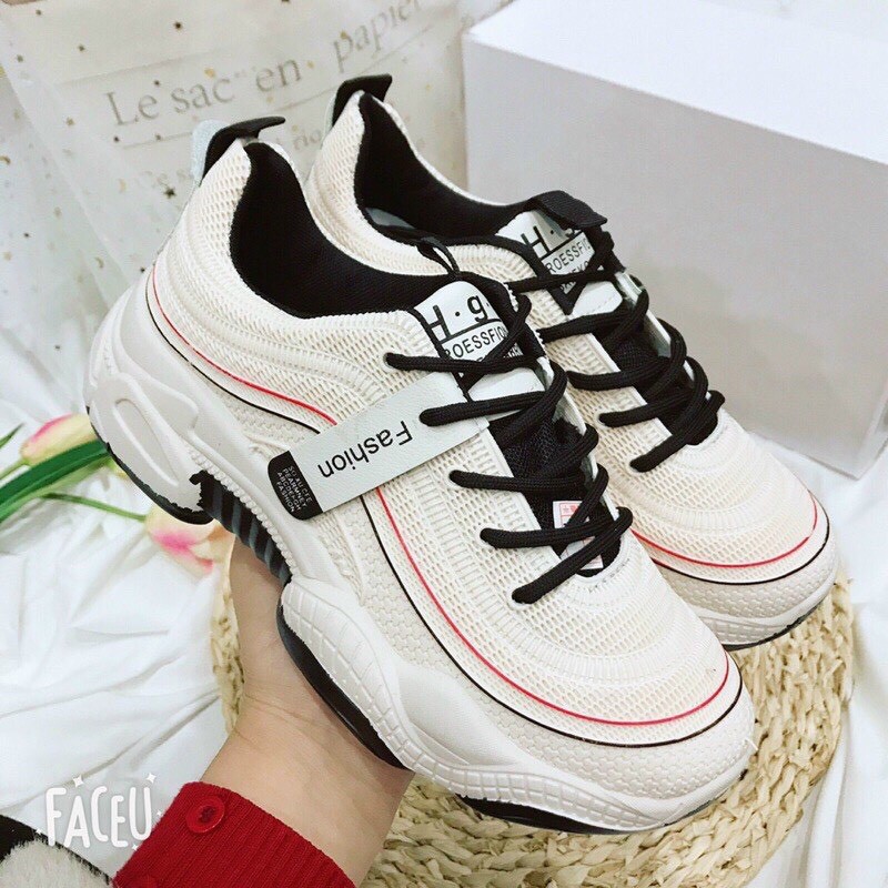 GIÀY THỂ THAO TEM VIỀN SÓNG MẪU MỚI SIÊU HOT