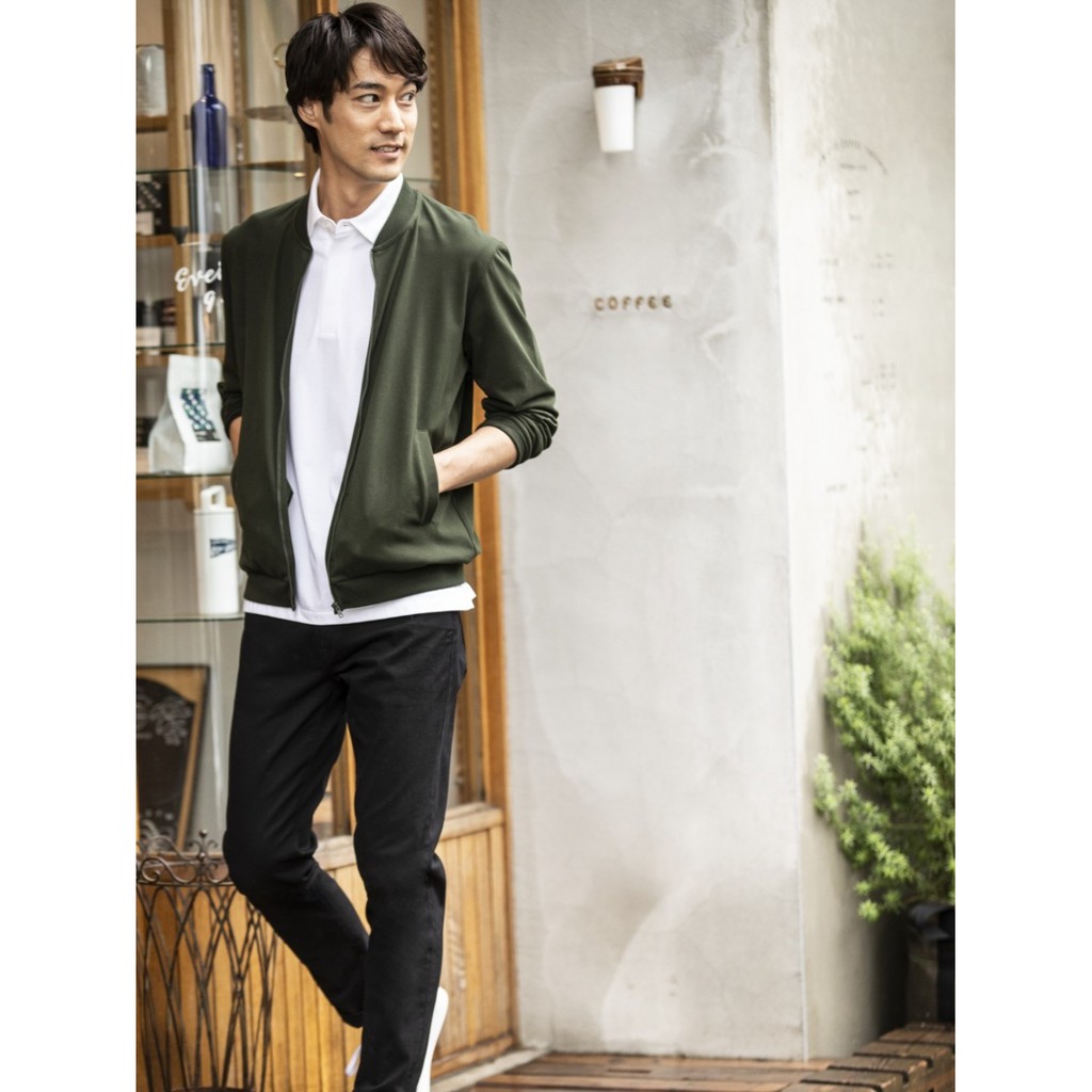 Áo khoác nỉ chân bom unisex thời trang, năng động của Uniqlo