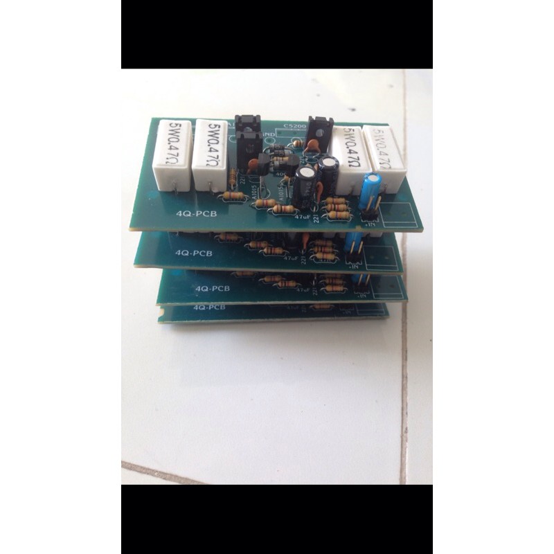 1 BO CÔNG SUẤT 4 SÒ MINI 350w