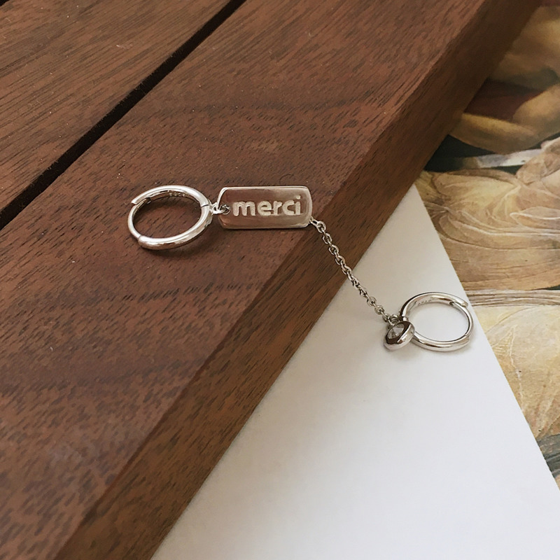 Đôi Bông Tai Hợp Kim Dạng Dây Xích Độc Đáo Thời Trang Cho Nữ