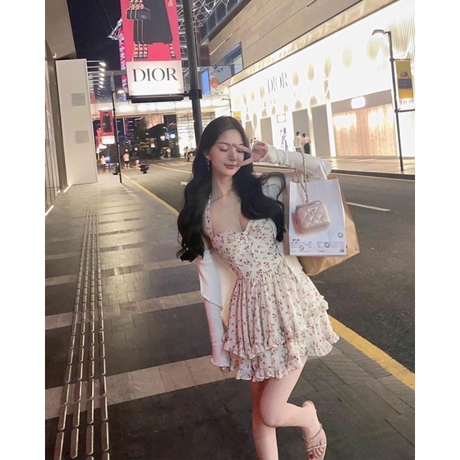 SET ĐẦM HOA 2 DÂY TẦNG KÈM KHOÁC CROP TRẮNG  🌼