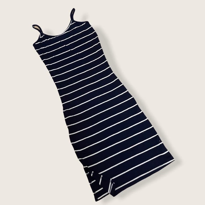 Đầm dây thun gân F21