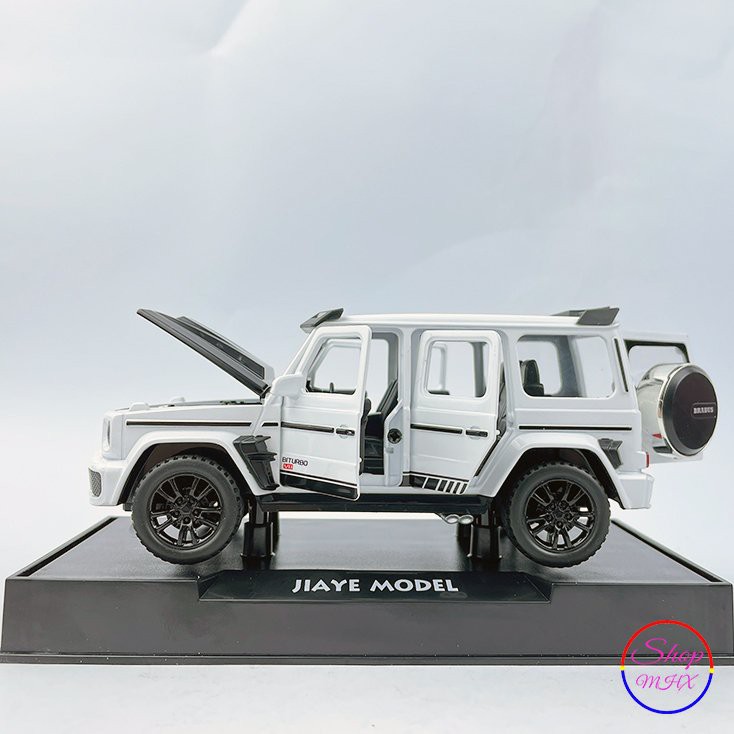 Xe ô tô đồ chơi mô hình xe Mercedes G63 Brabus 700 TẶNG KÈM BIỂN SỐ tỉ lệ 1:32 hãng DoubleHorses