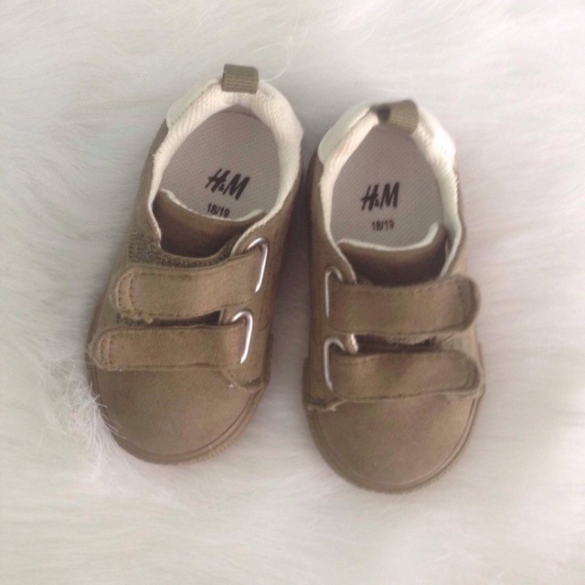 Giày H&M cho bé trai và gái size 18/19