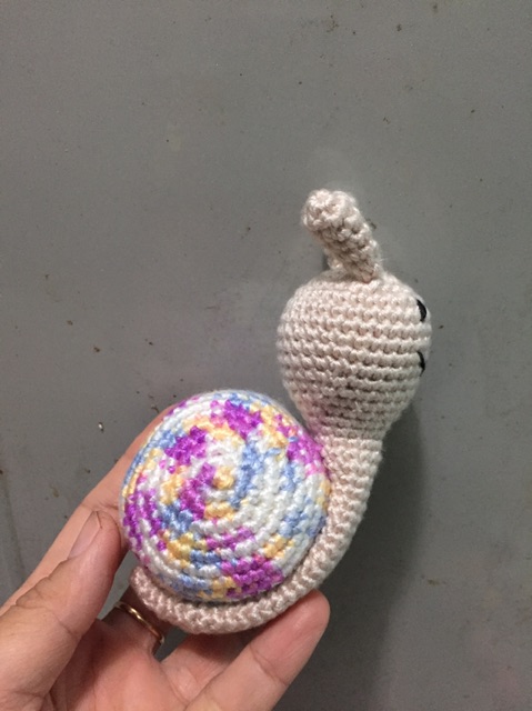 Ốc sên đan len handmade