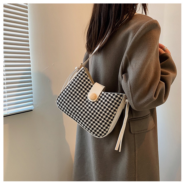 Túi Xách Nữ Đeo Chéo Đeo Vai Phong Cách Hàn Quốc Đi Học Đi Chơi Thời Trang Năng Động | TX06