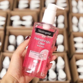 Sữa Rửa Bưởi Hồng Neutrogena Visibly Clear 200ml