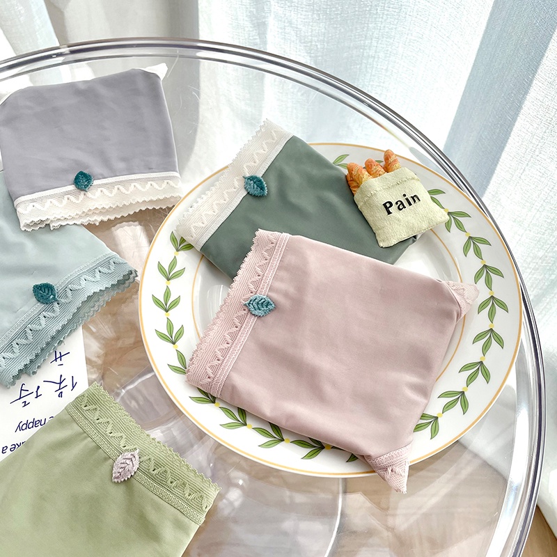 Bộ sưu tập quần lót cạp ẩn đính hình lá nhẹ nhàng với làn da phụ nữ, đáy quần cotton thoáng mát