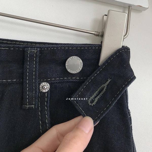 Quần Jeans Dáng Dài Nữ JEMCLOSET Quần Bò Màu Đen ZEENI Nút Cài Eo Form Rộng Thoải Mái Phong Cách Hàn Quốc Cá Tính- 2658